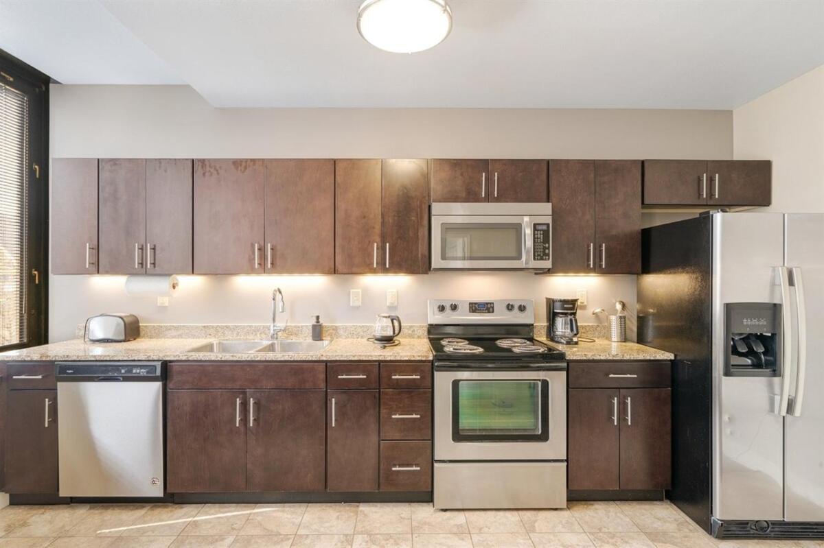 Modern Chic Heart Of Pittsburgh 24-7 Parking Gym Lounge Apartment Bagian luar foto